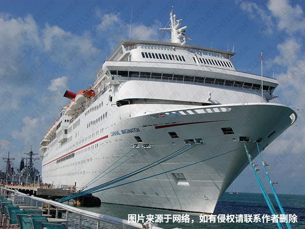 然后经高压泵增压后,进入膜脱盐设备,产出的中间淡水产品进入后处理
